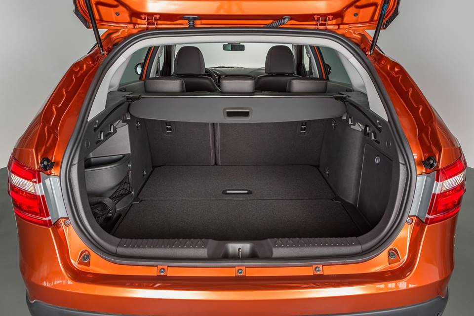 LADA раскрывает интерьер новых LADA Vesta SW Cross и LADA Vesta SW
